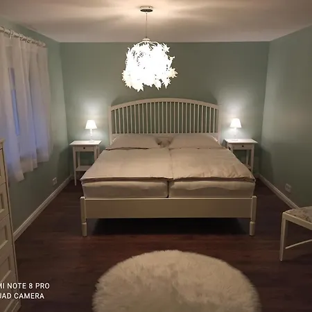 Schoene 77qm In Gehobener Lage Direkt Am Wald Апартаменты