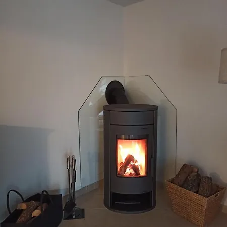 Schoene 77qm In Gehobener Lage Direkt Am Wald Апартаменты Броденбах