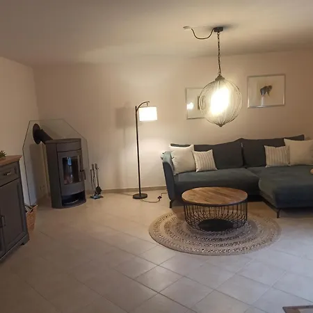 Schoene 77qm In Gehobener Lage Direkt Am Wald