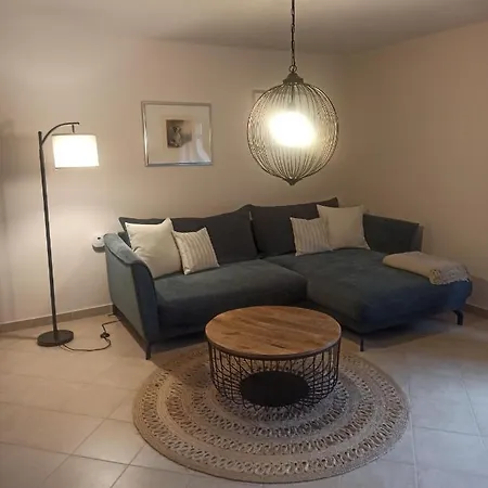 Schöne 77qm In Gehobener Lage Direkt Am Wald Apartment *