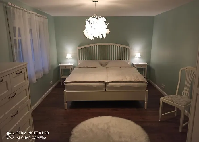 Schoene 77qm In Gehobener Lage Direkt Am Wald Apartman